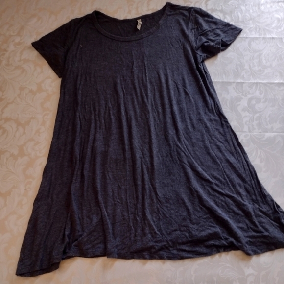 GooYoo Grey Woman's Long Tee - Picture 1 of 4